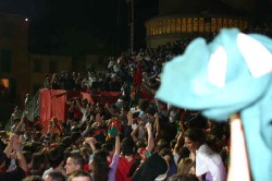 Tripudio RossoVerde in piazza Grande