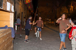 2022 08 giostra in piazzetta 043