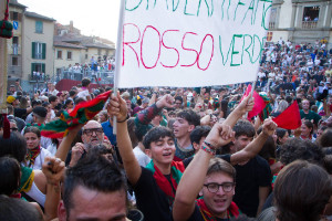 07 - Tripudio in piazza