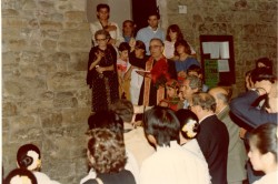 36   1981 scopertura lapide   don pietro buresti   giorgio marmorini   enzo toci detto violino   ugo morelli