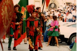 44   primi anni 80   dall 82 all 84 estrazioni carriere   alessandro bruschi con bandiera e paolo peruzzi vessillifero