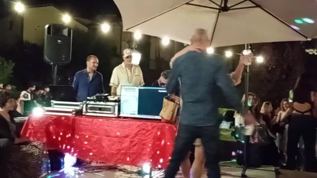 Serata Karaoke al Trogolo - Con Pau - XZZKbxUPeN0