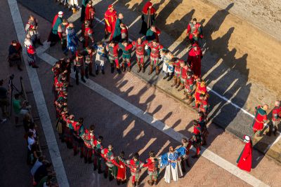 Lunedì 9 maggio la riunione delle comparse