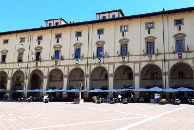 Torna a vestirsi a festa Piazza Grande