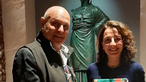 Un ponte tra storia e tradizione: Porta Crucifera omaggia il ritorno della Minerva